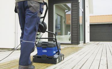 Autolaveuse raviveur de terrasse bois